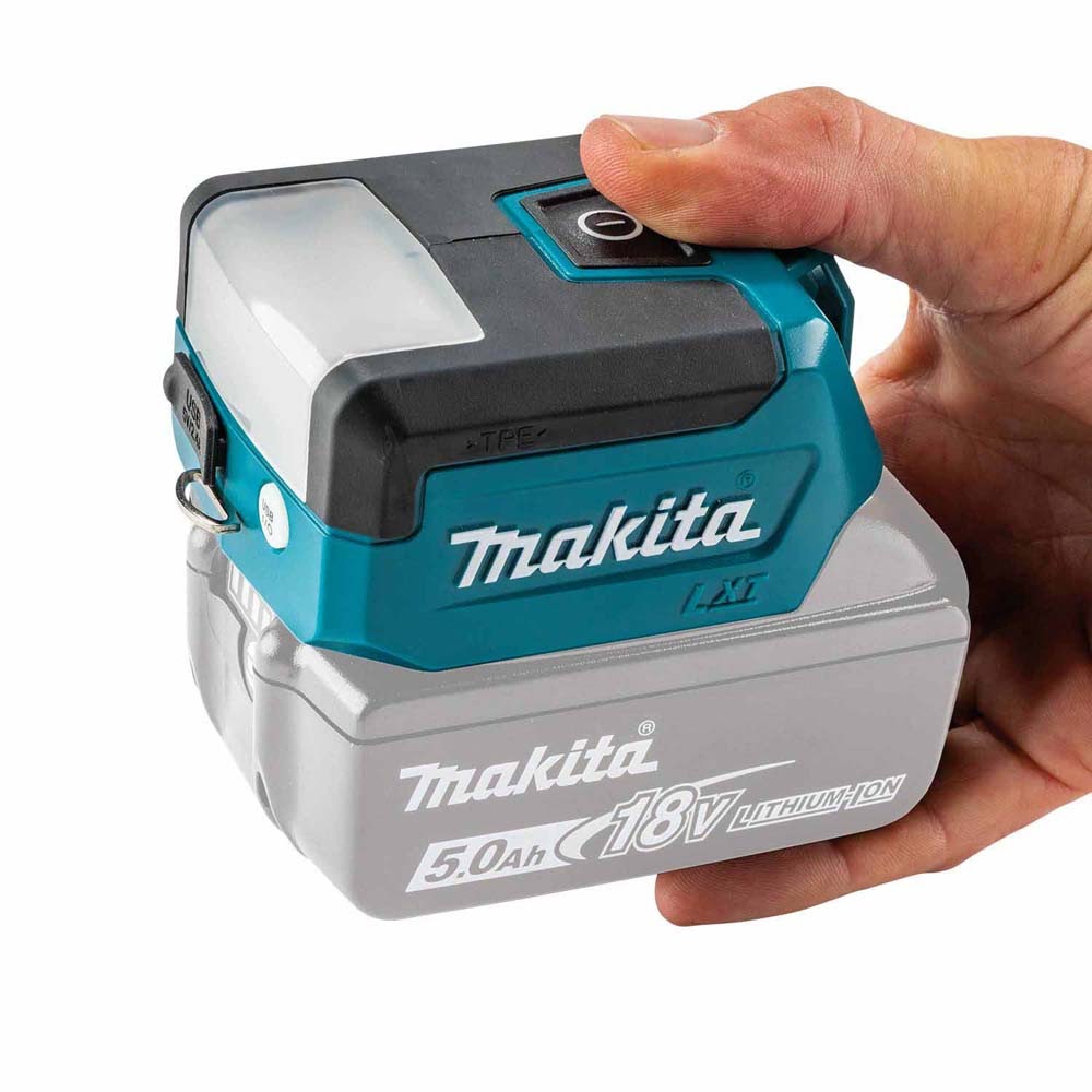 Makita DML817 18V LXT Compact L.E.D. Flashlight, Flashlight Only