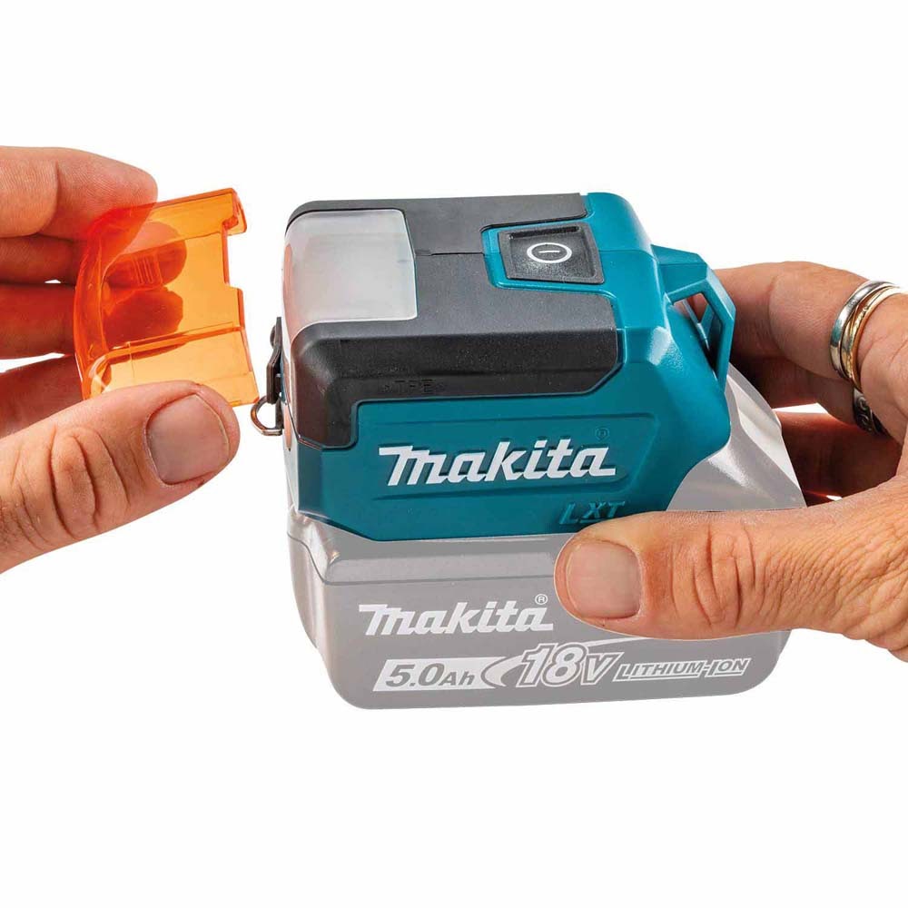 Makita DML817 18V LXT Compact L.E.D. Flashlight, Flashlight Only