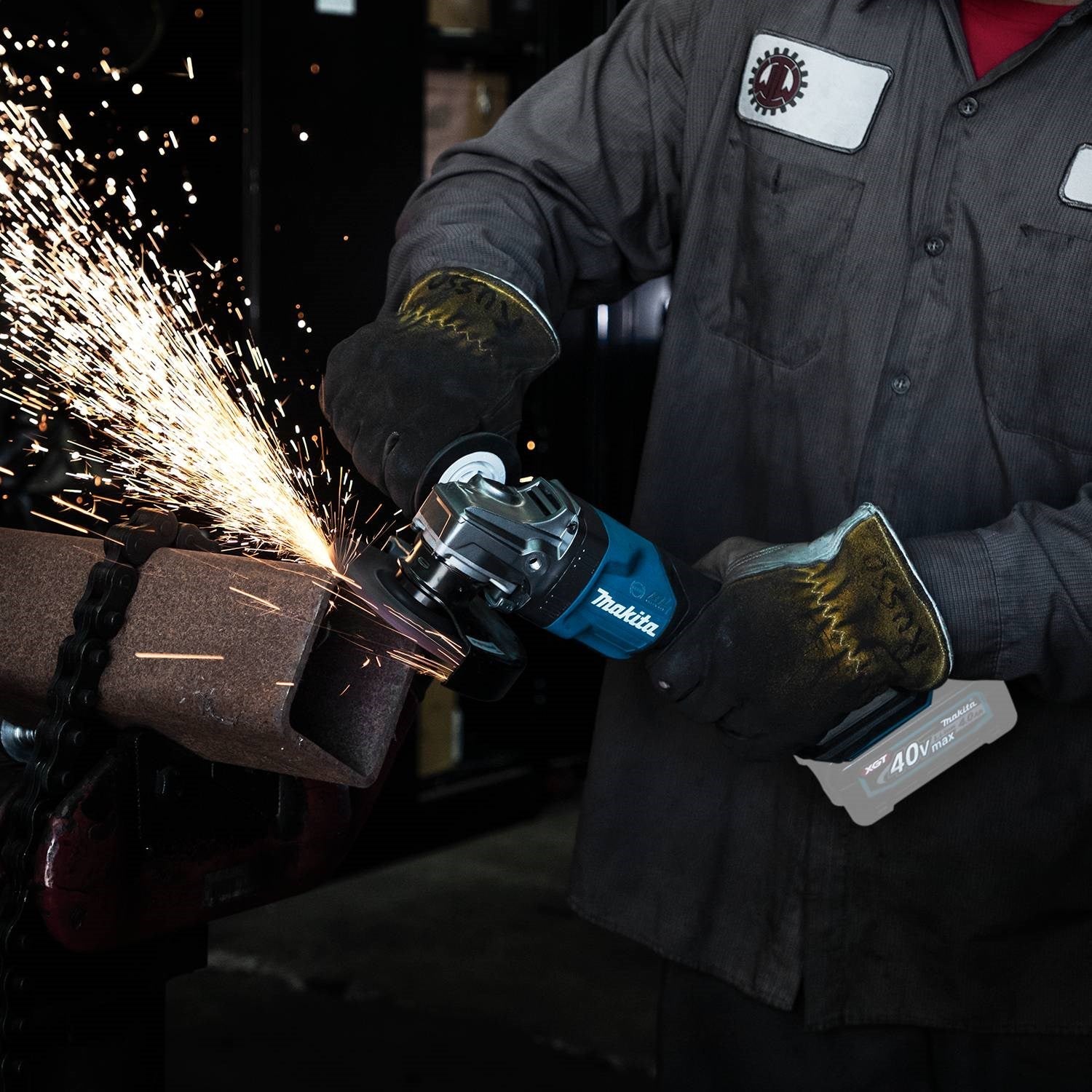 Makita GAG06Z 40V max XGT® 4-1/2” / 5" Paddle Switch Angle Grinder