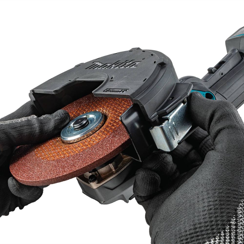 Makita GAG14Z 40V max XGT Brushless Cordless 4-1/2" / 6" Paddle Switch Angle Grinder, with Electric Brake, Tool Only