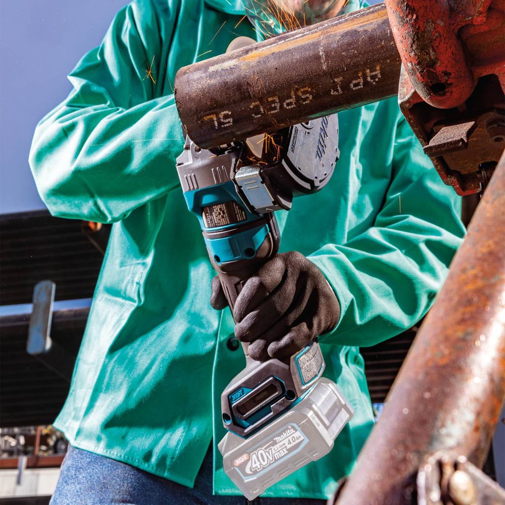 Makita GAG14Z 40V max XGT Brushless Cordless 4-1/2" / 6" Paddle Switch Angle Grinder, with Electric Brake, Tool Only