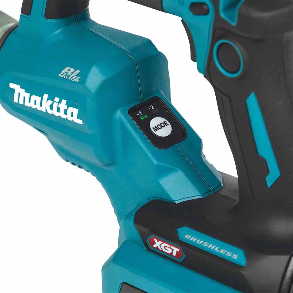 Makita GRV02L1 40V max XGT Brushless Cordless 8' Concrete Vibrator Kit (8.0Ah)