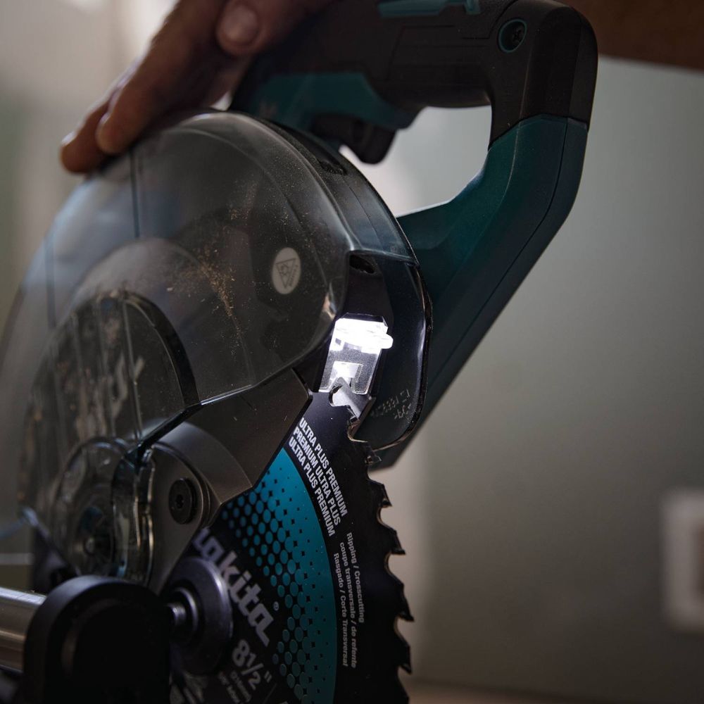 Makita GSL02M1 40V max XGT Brushless Cordless 8-1/2" Dual-Bevel Sliding Compound Miter Saw Kit, AWS Capable, with one battery (4.0Ah)
