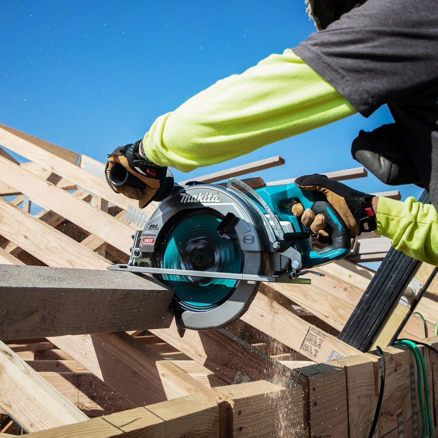 Makita GSR02Z 40V max XGT® Rear Handle 10-1/4" Circular Saw