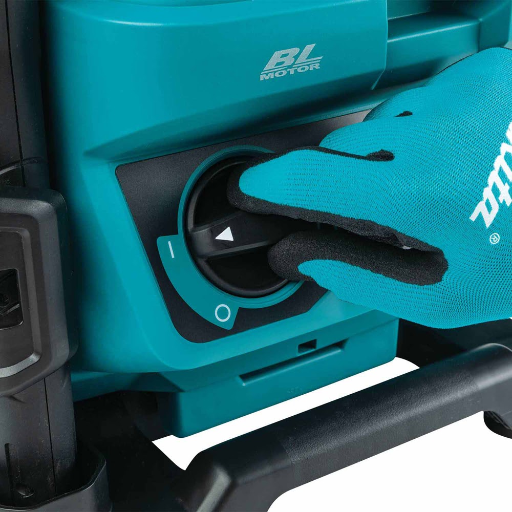 Makita GWH01Z 40V max XGT Brushless Cordless 1300 PSI 1.5 GPM Pressure Washer, Tool Only
