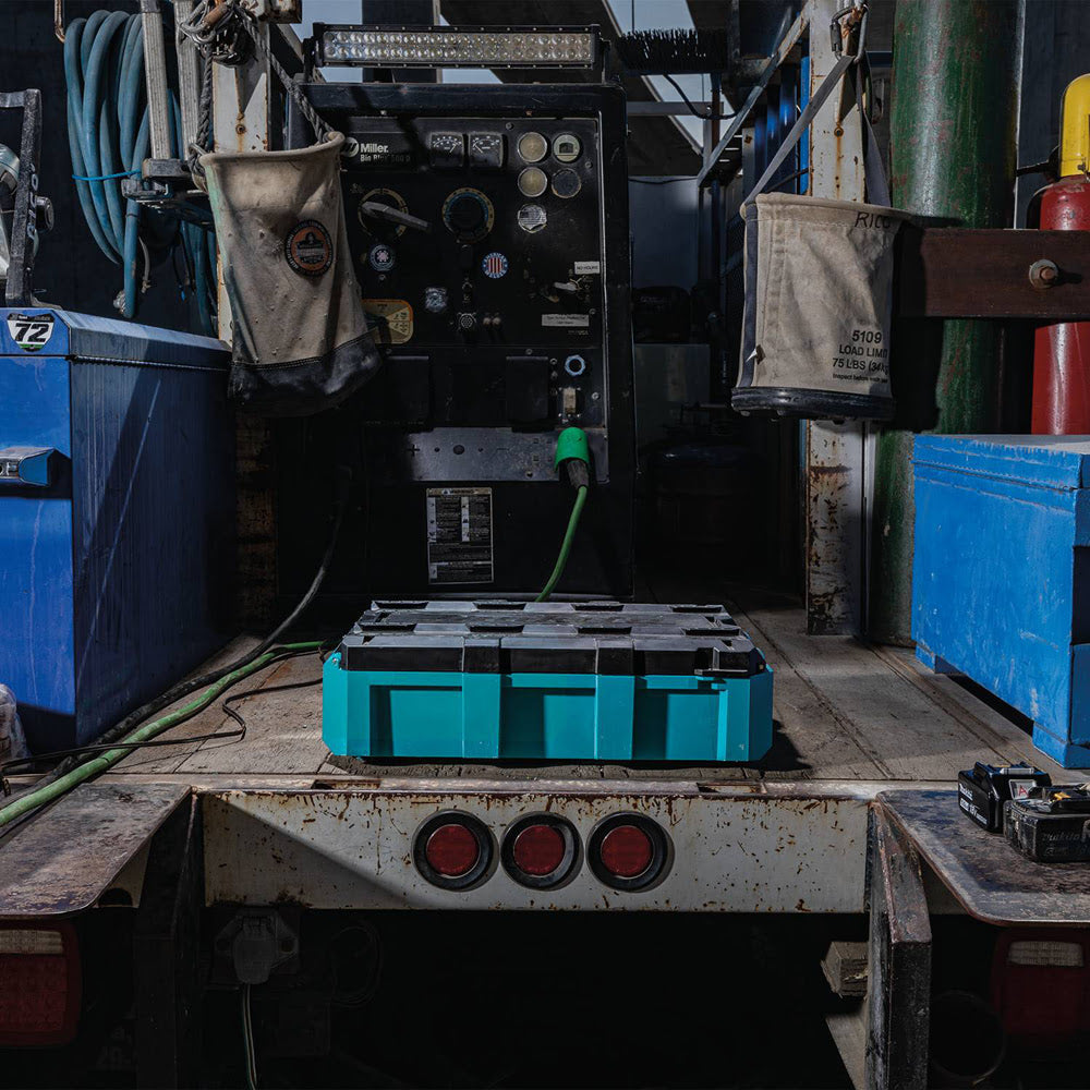 Makita T-90037 MAKTRAK Medium Tool Box