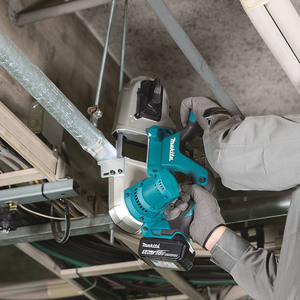 Makita XBP03T 32-7/8" 18V LXT Lithium-Ion Cordless Compact Band Saw Kit (5.0Ah)