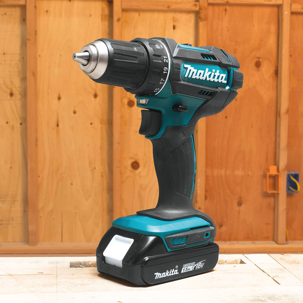 Makita XFD10SY 18V LXT Lithium-Ion Compact Cordless 1/2" Driver-Drill Kit, 480 in. lbs. torque, var. spd., rev., L.E.D. Light, case (1.5Ah)