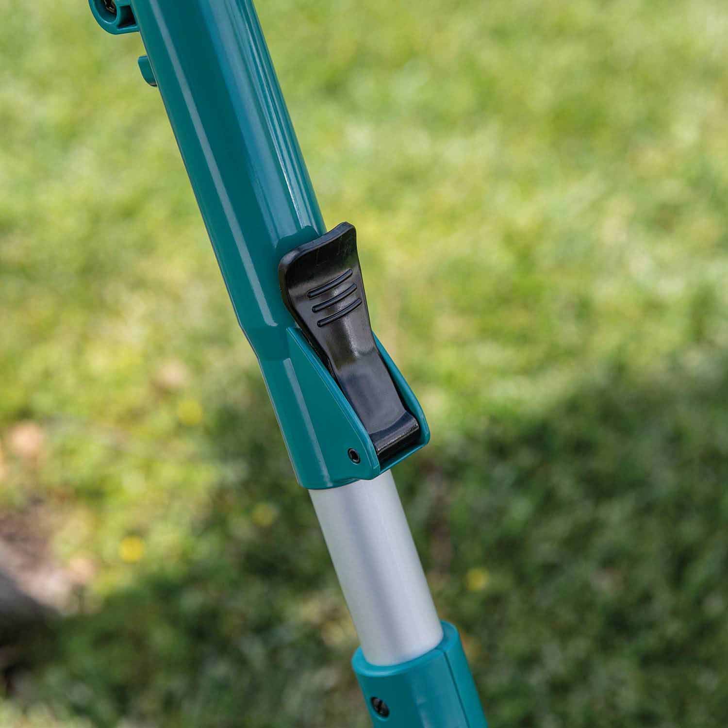 Makita XNU05Z 18V LXT 18" Telescoping Articulating Pole Hedge Trimmer