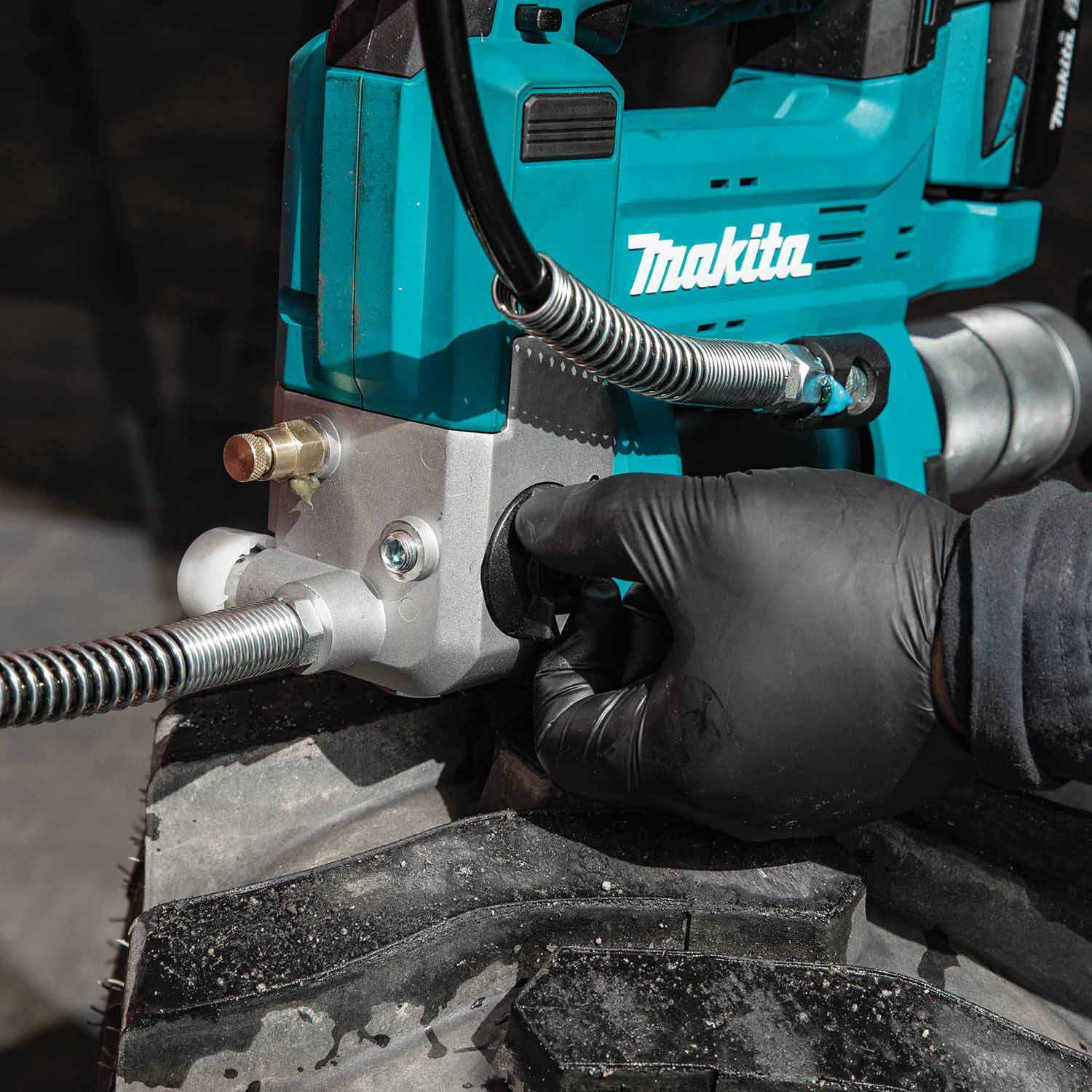 Makita XPG01S1 18V LXT® Lithium-Ion Cordless Grease Gun Kit (3.0Ah)