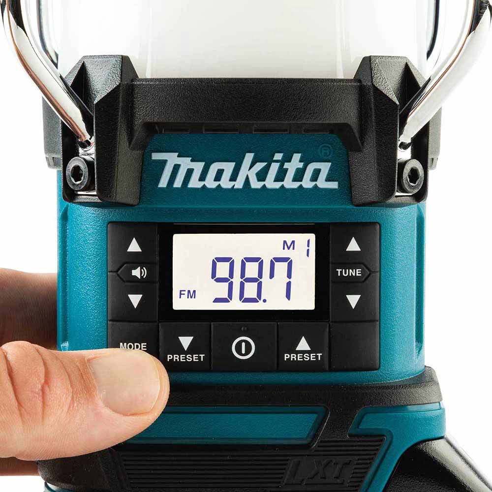 Makita XRM12 18V LXT Lithium-Ion Cordless Lantern with Radio, Tool Only