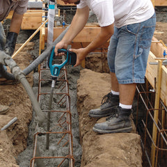 Makita XRV01Z 18V LXT 4' Concrete Vibrator (Tool Only)