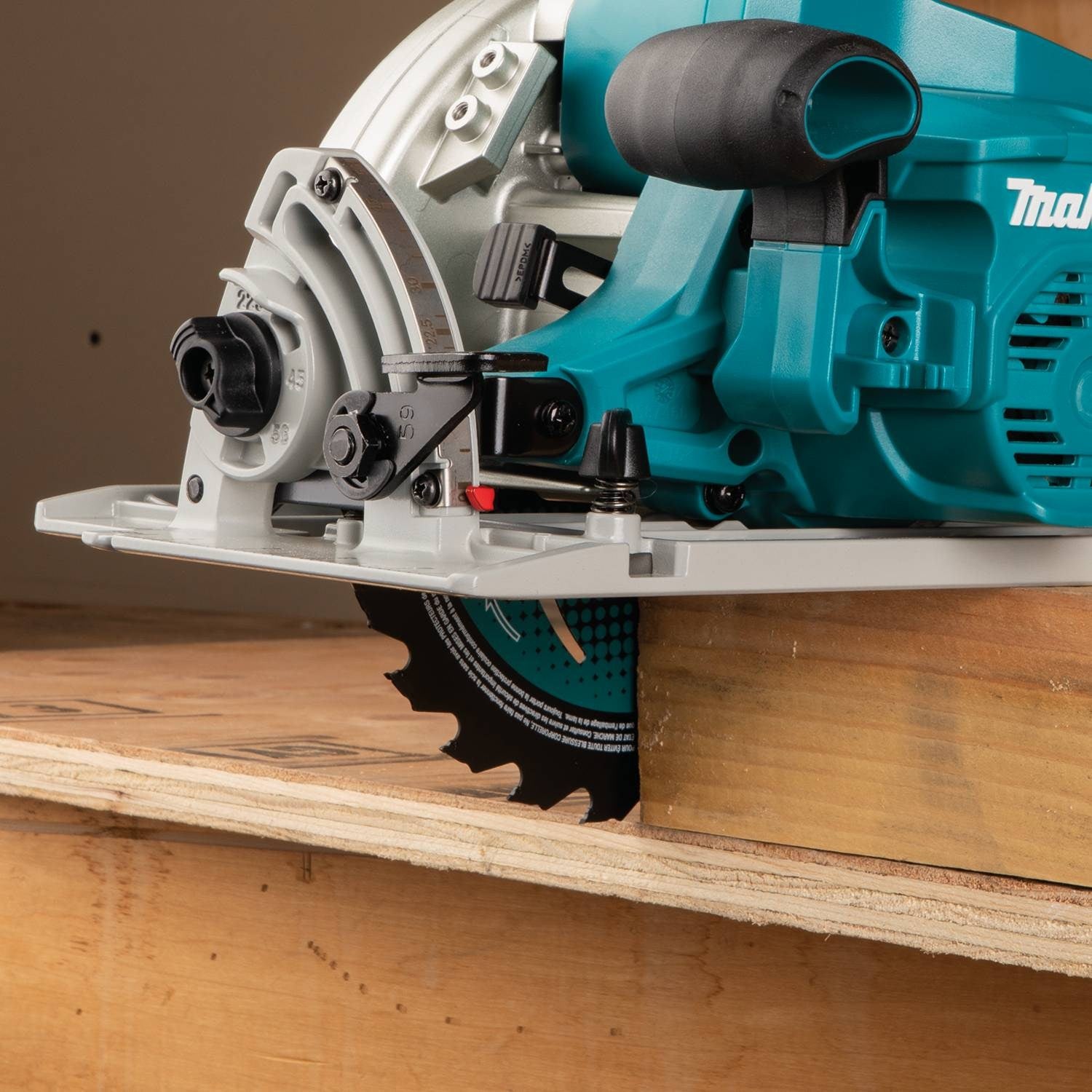 Makita XSH06PT 18V X2 LXT Lithium-Ion (36V) Brushless 7-1/4" Circular Saw