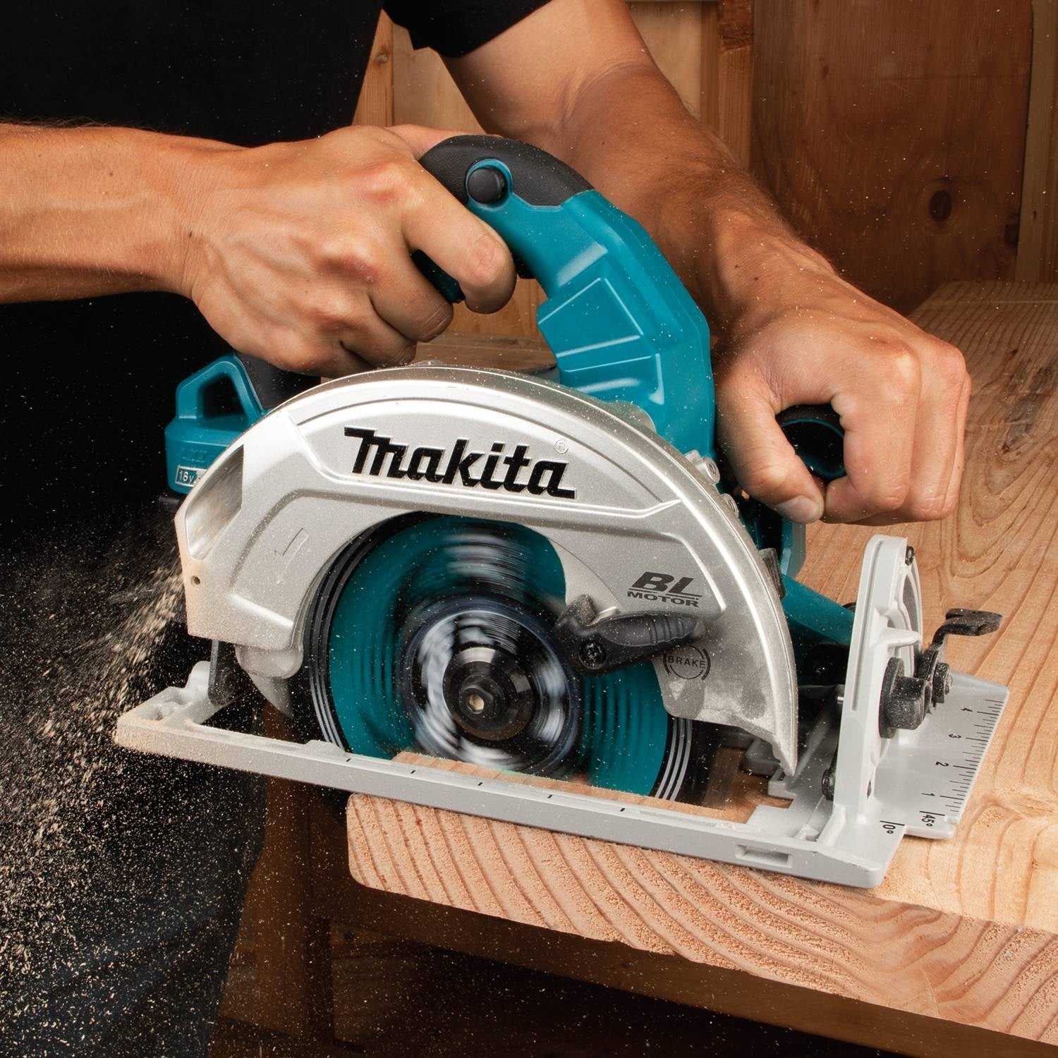 Makita XSH06PT 18V X2 LXT Lithium-Ion (36V) Brushless 7-1/4" Circular Saw